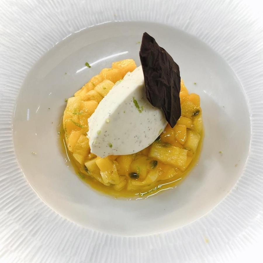 Hotel-Restaurant De L'Embarcadere ナンテュア エクステリア 写真