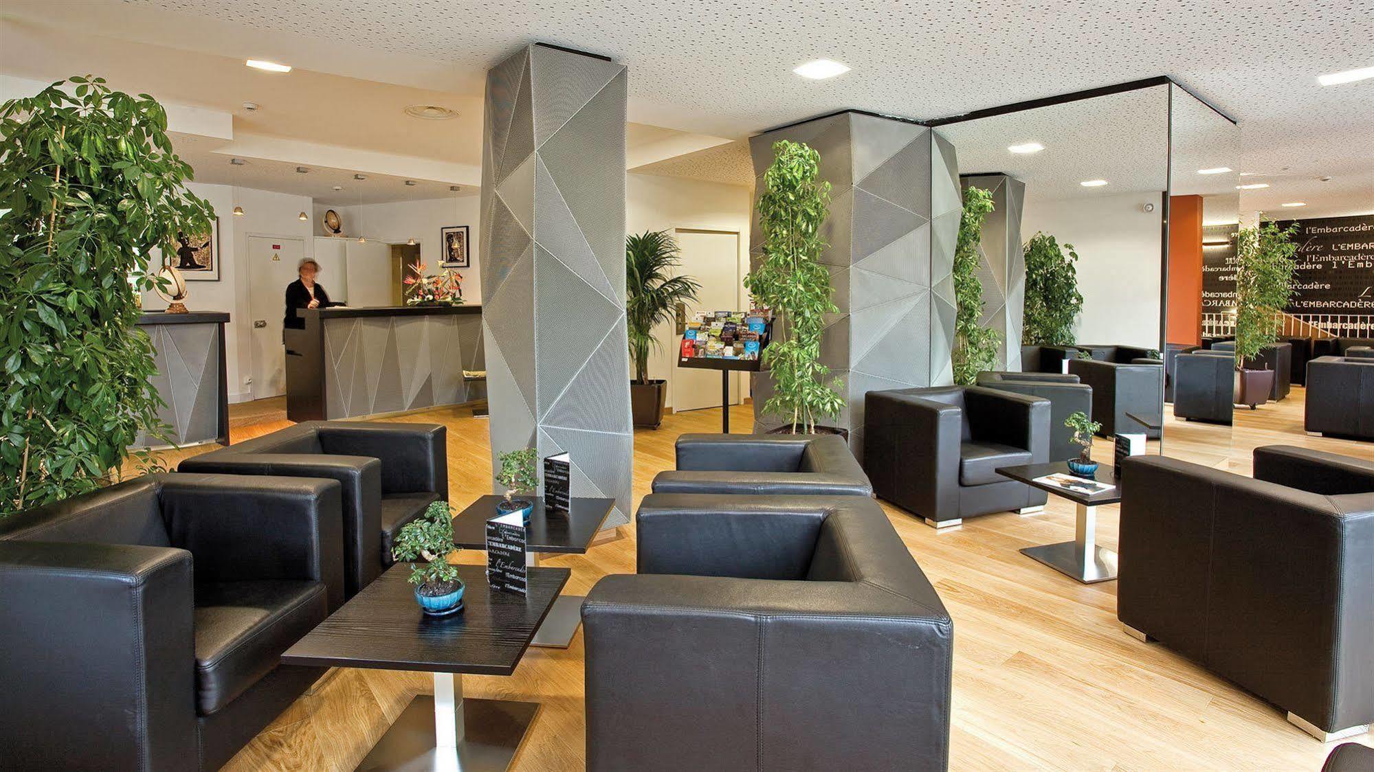 Hotel-Restaurant De L'Embarcadere ナンテュア エクステリア 写真